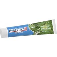 Зубна паста Blend-a-med Комплекс з ополіскувачем Свіжість трав М'ята і чебрець 140 м (8001841037219)