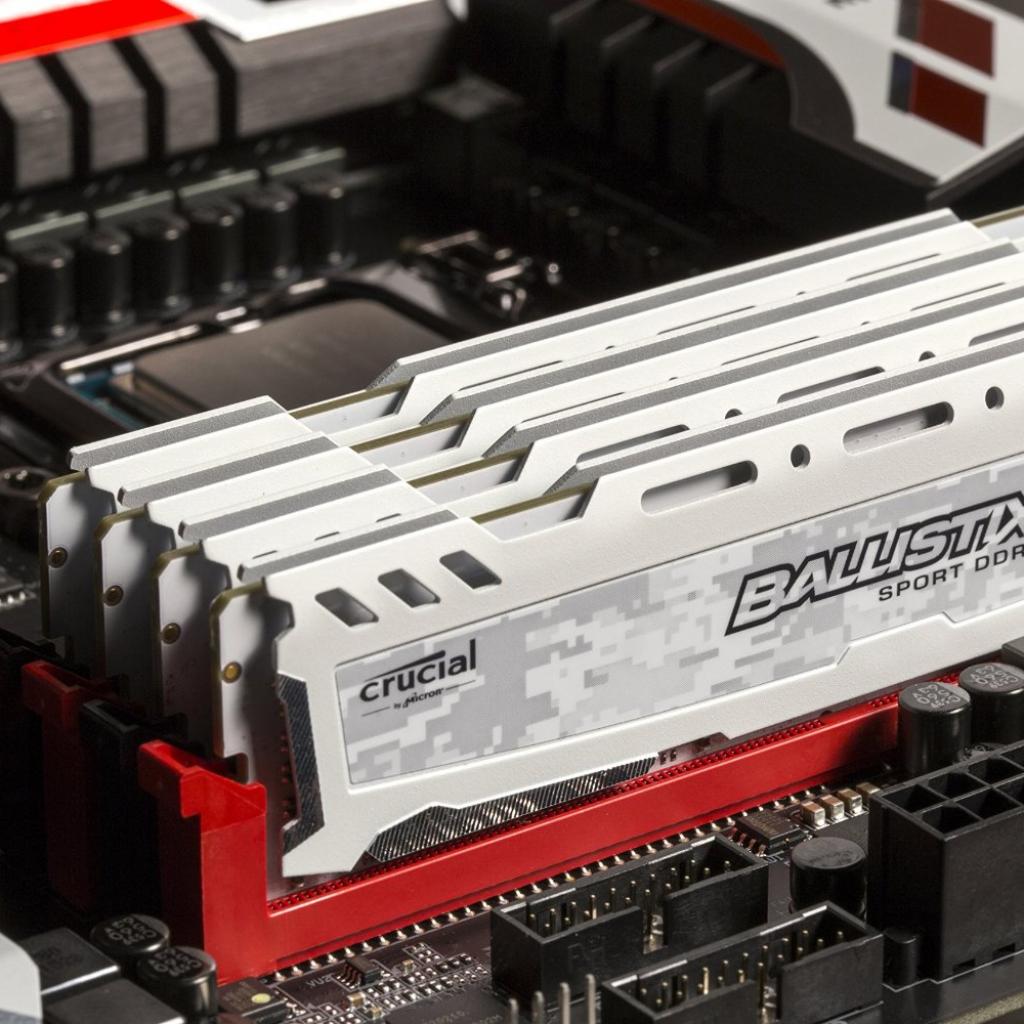 Оперативная память crucial ballistix. Crucial Ballistix Sport lt 2400. Crucial Ballistix Sport 4x8gb. Crucial Ballistix Sport lt 16 ГБ. Crucial Ballistix Sport ddr4.