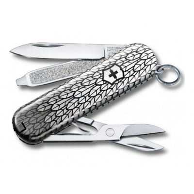 Ніж Victorinox Сlassic 